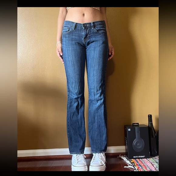 lucky brand low rise flare jeans - Picture 3 of 3